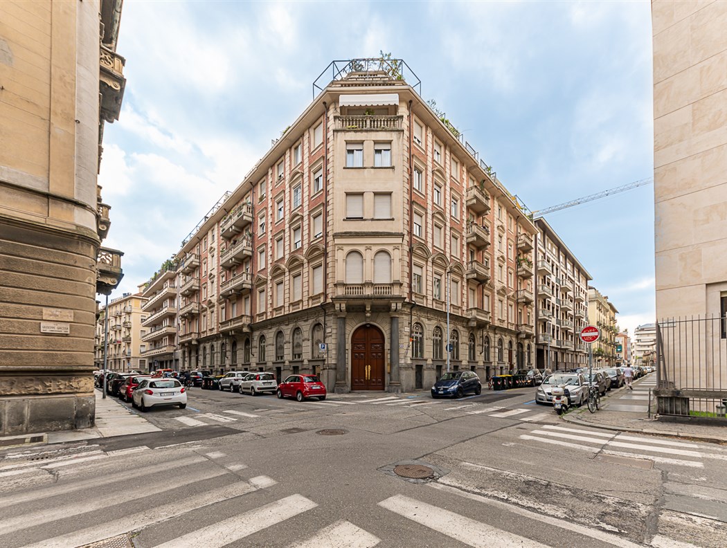 Investitalia Via Principe Tommaso 36