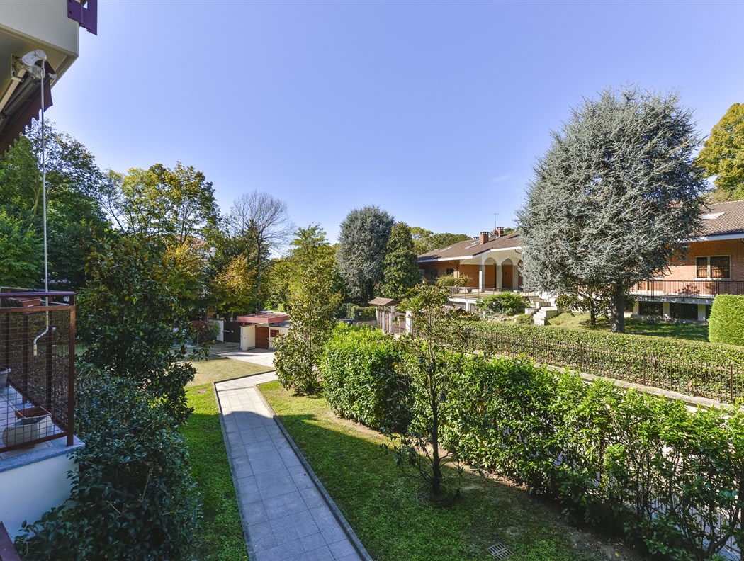 Via Cesare Ferrero Di Cambiano 29 Investitalia - Via Cesare Ferrero di Cambiano 22